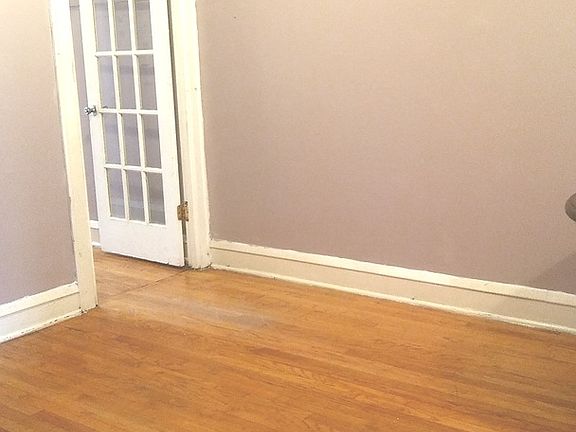5th image of 2700 N Laramie Ave #2