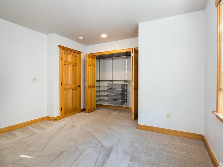 Pacific Pointe — Photo 21