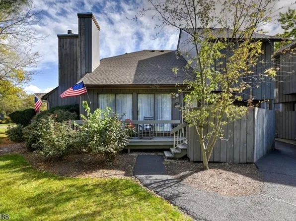 257 Gemini Dr BLDG 257 #2A, Hillsborough Twp., NJ 08844