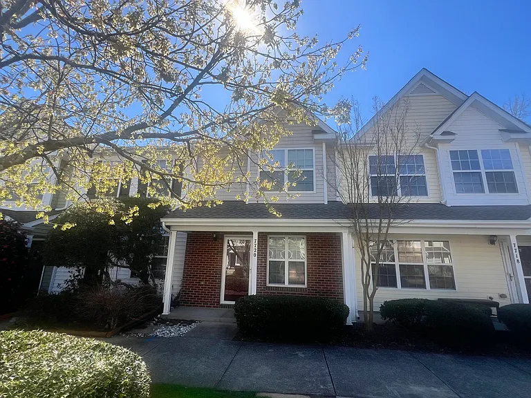 7720 Averette Field Dr — Photo 16