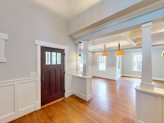 3rd image of 2320 Chesterfield Ave