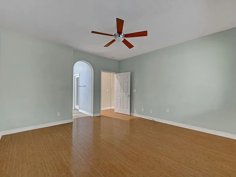 10240 Gladstone Peak St N — Photo 25