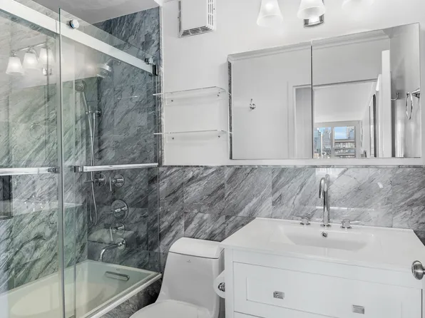 137 East 36th Street image 10 of 18