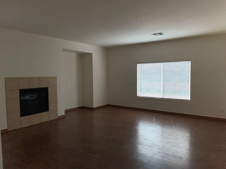 12661 Luna Rd — Photo 5