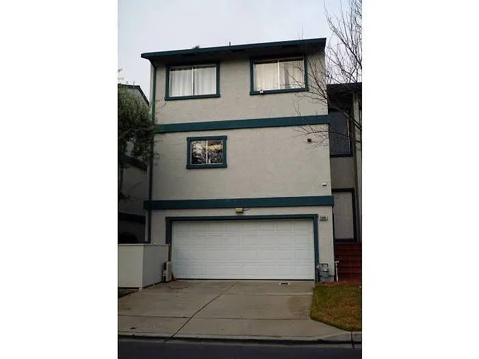 5895 Central Ave photo 1