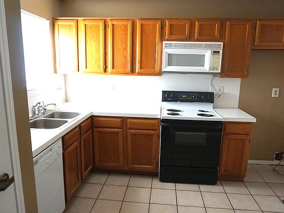 4th image of 8827 Wild Basin Dr