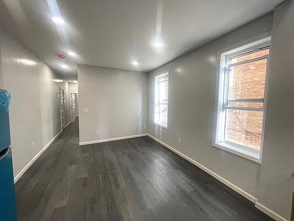 2nd image of 2297 Loring Pl N #1