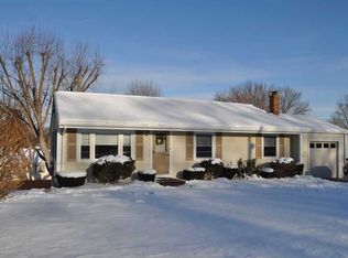 25 Oak Hill Ave, North Smithfield, RI 02896