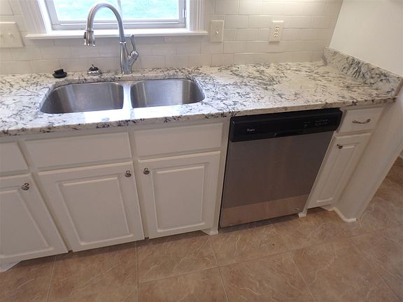 5th image of 110 Camden Ln Lot 572