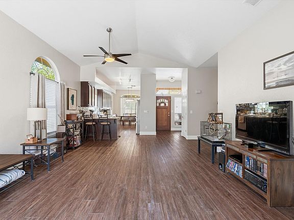4th image of 4900 Eagle Peak Ct