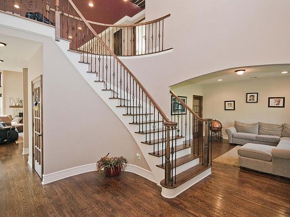 3rd image of 4 Cottrell Dr