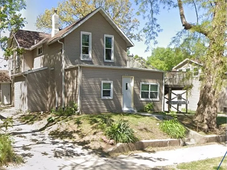 1614 E Grand Ave — Photo 1