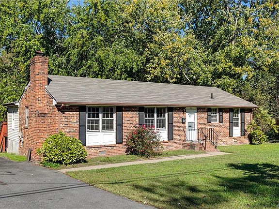 3rd image of 314 N Ivy Ave