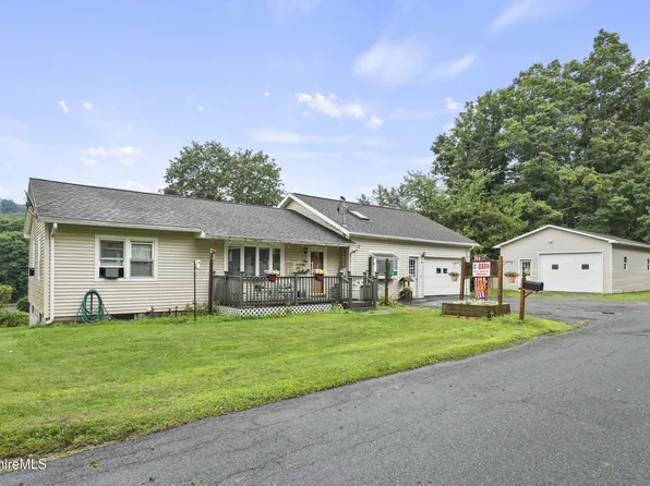 36 N Main St, Berlin, NY 12022