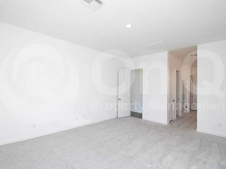 22677 E Lords Way — Photo 12
