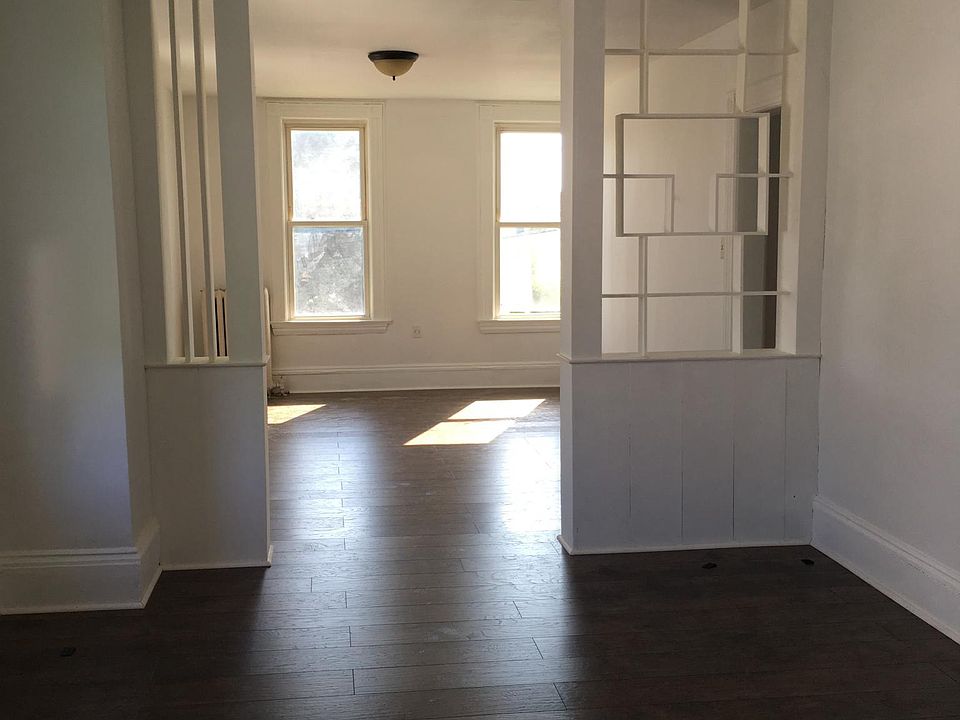 Dining/Living room 12 x 31 ft. 