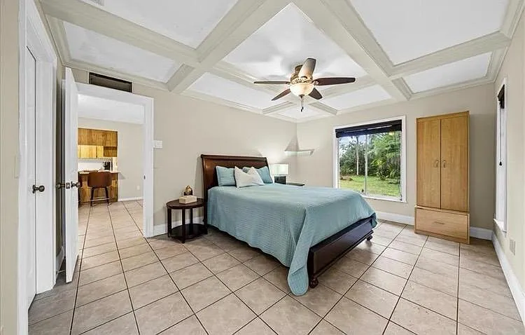 19208 Murcott Dr E — Photo 12