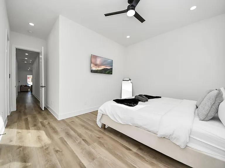 3909 Maggie St — Photo 40