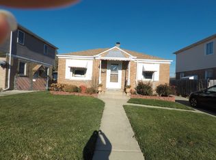 9722 Reeves Ct, Franklin Park, IL 60131