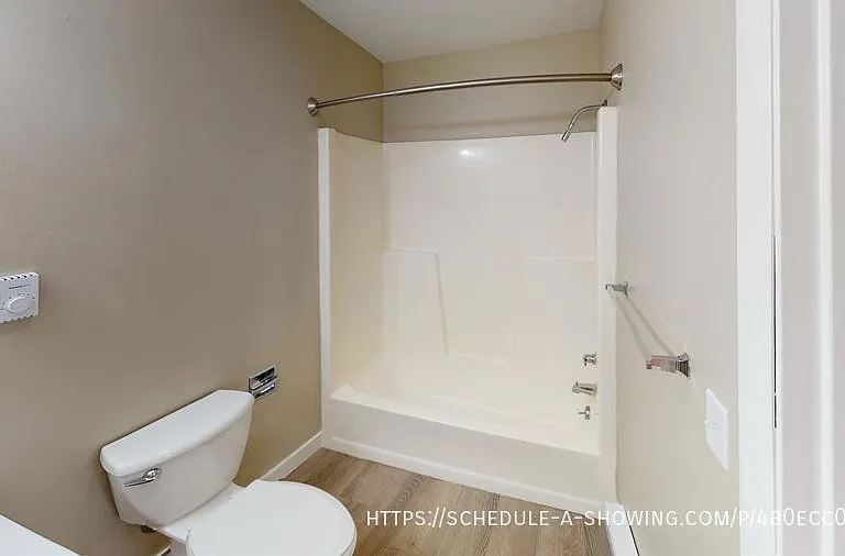 403 E Park St #31 — Photo 4