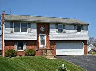 1260 Martin St, East Earl, PA 17519