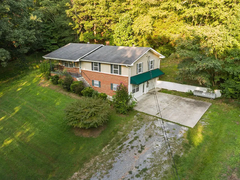 148 Old Chattanooga Ln