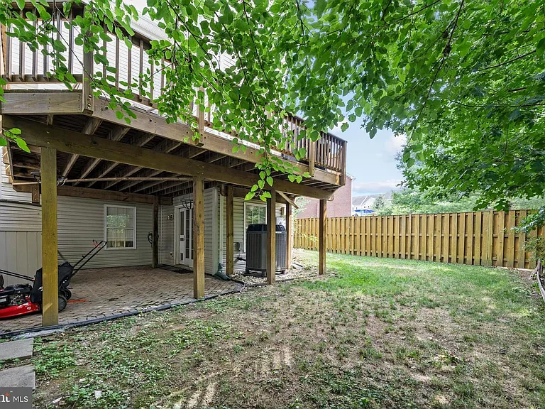 670 McLeary Sq SE — Photo 34