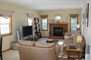5th image of 2 Sprucewood Ct