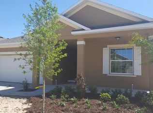 842 Los Galeones Dr, Groveland, FL 34736