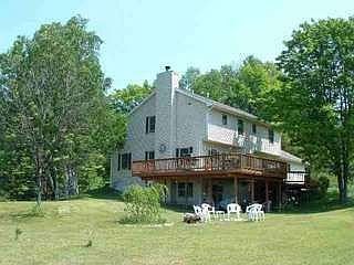 2nd image of 2372 Montmorency Ln
