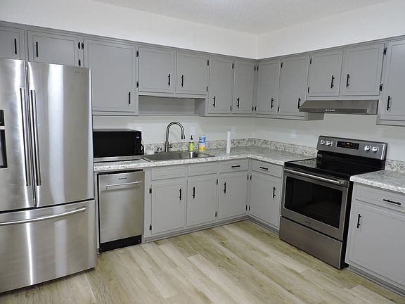 4th image of 830 Calhoun Ave #A
