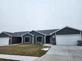 3792 Monarch Ave, Grand Island, NE 68803