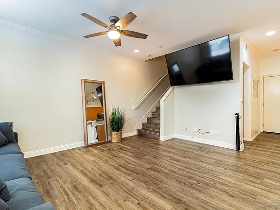5th image of 4300 Newton Ave Unit 43