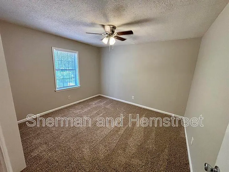 2738 Blount Ave #9 — Photo 11