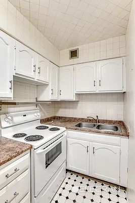 Rented by (Legacy) Elegran | media 14