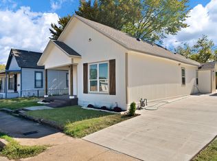 1130 E Hattie St, Fort Worth, TX 76104