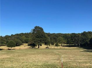 303 Preston Ln, Springdale, AR 72764