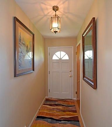 3rd image of 8780 Appleknoll Ln