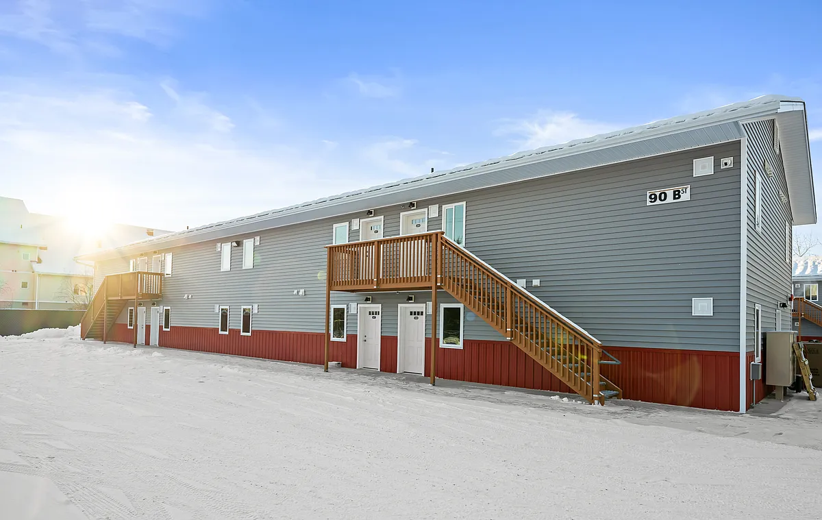 Building Photo - 90 B St