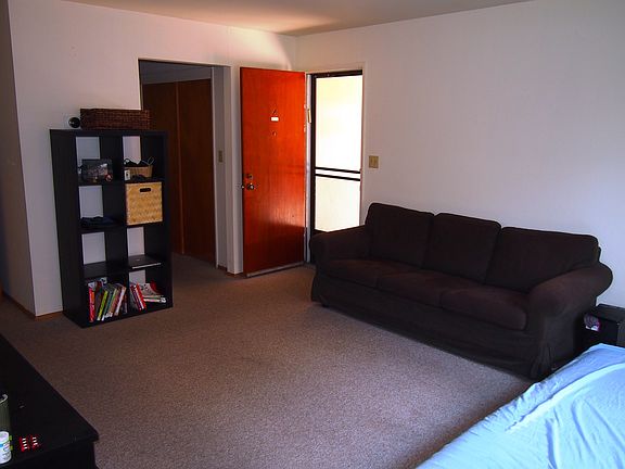 5th image of 245 College Ave APT A
