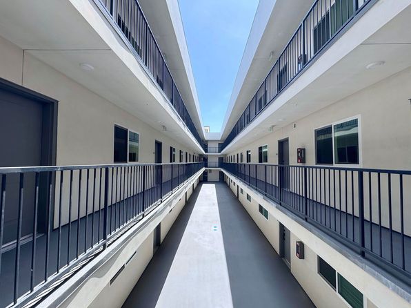 10505 Hawthorne Blvd #209