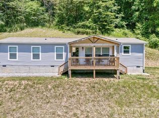27 Spuds Ln, Weaverville, NC 28787