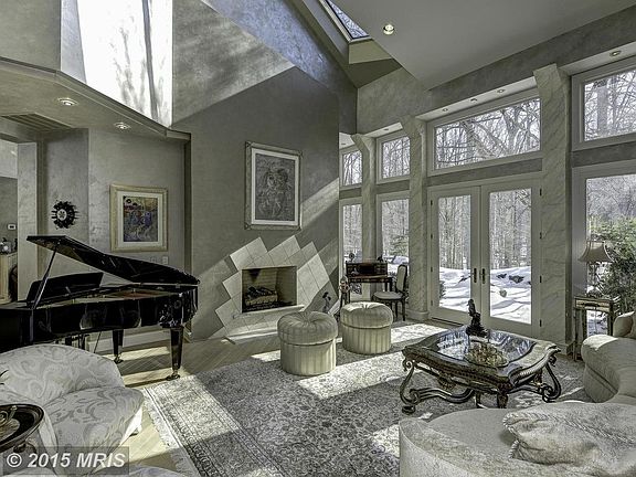 4th image of 10035 Avenel Farm Dr