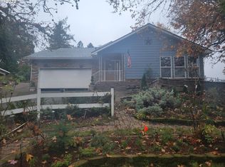 1584 NW Valley View Dr, Roseburg, OR 97471