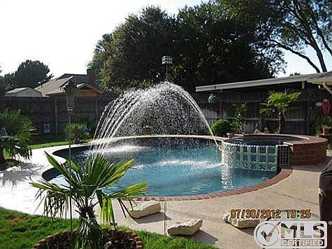 1st image of 1409 Sherwood Dr