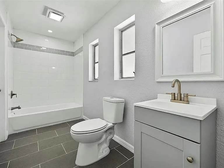 2272 Kent Rd — Photo 21