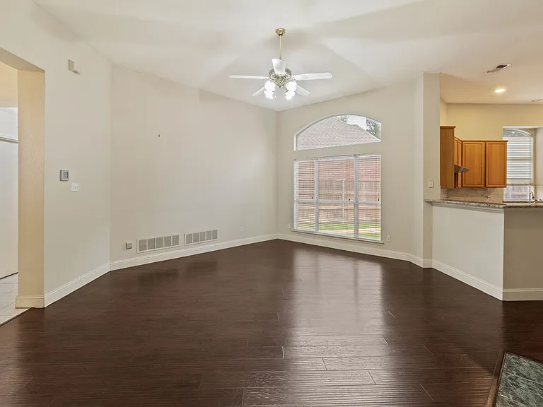 8804 Falcon View Dr — Photo 23