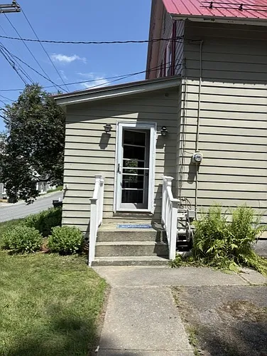 409 Glen Rd Photo 1