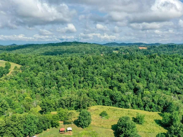 E Raccoon Valley Dr, Heiskell, TN 37754