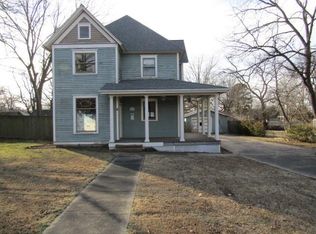 604 S 6th St, Rogers, AR 72756